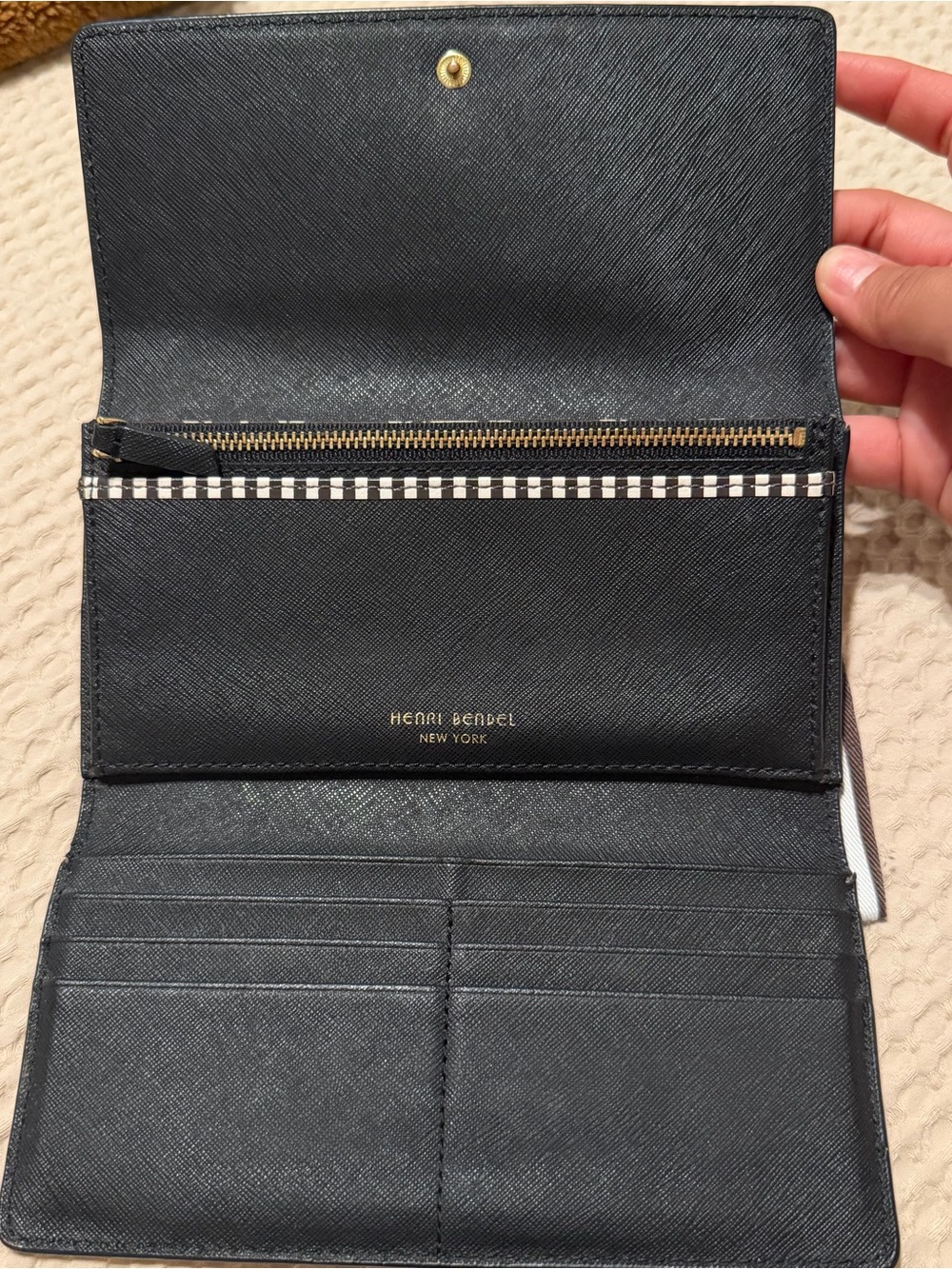 Henri Bendel Black Leather Wallet - Picture 4 of 9